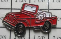 1518c Pin's Pins / Beau Et Rare / POMPIERS / LA JEEP ROUGE DU CHEF DES SAPEURS-POMPIERS - Firemen