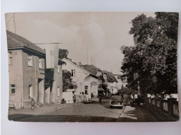 Perleberg, Wittenberger Straße, DDR-Flagge, Altes Auto, 1963 - Perleberg