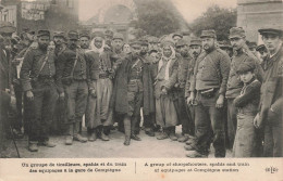 MILITARIA - Un Groupe De Tirailleurs Spahis Et Du Train Des équipages à La Gare De Compiègne - Carte Postale Ancienne - Regiments