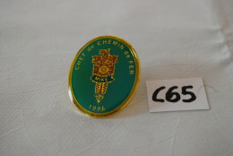 C65 Pin's - Broche - Chef De Chemin De Fer - Transports