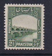 Pakistan: 1948/57   Pictorial    SG30    2½a      MH - Pakistán