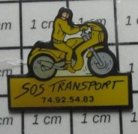 121  Pin's Pins / Beau Et Rare / MOTOS / MOTO JAUNE SOS TRanSPORT - Motos