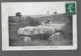 86  St Georges Les Baillargeaux Dolmen D'aillé édit. Robuchon N° 777 Auomobile Ancêtre , Rare - Saint Georges Les Baillargeaux