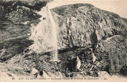 FRANCE - Environs Du Mont Dore - Grande Cascade Et La Grotte Du Mont Dore - Carte Postale Ancienne - Le Mont Dore