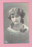 XB1195 JEUNE FILLE, ENFANT, GIRL FAMOUS MODEL KATHERINE ASHTON PORTRAIT RPPC - Ritratti