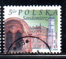 POLONIA POLAND POLSKA 2004 CITY TOWN HALL CHURCH ARCHWAY SANDOMIERZ 5g USATO USED OBLITERE' - Used Stamps