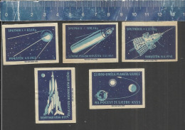 SPACE SPUTNIK ROCKET ESPACE KOSMOS RAKET RUIMTEVAART RAUM SATELLITES OLD CZECHOSLOVAKIAN MATCHBOX LABELS 1959 - Boites D'allumettes - Etiquettes