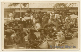 Sumatra / Indonesia: Indigenous Batak Women On Market / Ethnic(Vintage RPPC 1920s) - Asie