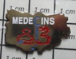 713M  Pin's Pins / Beau Et Rare / MEDICAL / MEDECINS 83 VAR - Geneeskunde