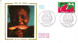 (Timbres). Ile De La Reunion. 24.03.74 St Denis Champaigne & 05.02.77 St Denis FDC - Cartas & Documentos