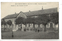 Plaisir (78) : Le Pavillon Des Assistés Hommes De L'asile Départemental Des Petits-Près En 1910 (animé) PF. - Plaisir
