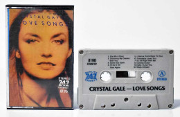 Crystal Gayle - Love Song. Casete Made In Japan - Casetes