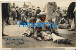 224769 EQUATOR COSTUMES NATIVE WOMAN AND CHILDREN YEAR 1925 POSTAL POSTCARD - Equateur
