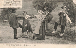 FRANCE - Types D'Auvergne - La Bourrée - L L - Des Personnes En Train De Danser - Carte Postale Ancienne - Auvergne Types D'Auvergne