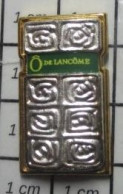 713i  Pin's Pins / Beau Et Rare / PARFUMS / FLACON DE PARFUM Ô DE LANCÔME - Profumi