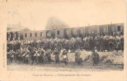 10-MAILLY LE CAMP-DEBARQUEMENT DES TROUPES-N°6027-C/0299 - Mailly-le-Camp