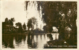 ANGLETERRE   THE LAKE ABBEY PARK LEICESTER - Leicester
