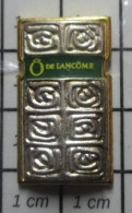 713i  Pin's Pins / Beau Et Rare / PARFUMS / FLACON DE PARFUM Ô DE LANCÔME - Profumi