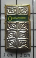 713i  Pin's Pins / Beau Et Rare / PARFUMS / FLACON DE PARFUM Ô DE LANCÔME - Parfums