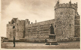 England Windsor Castle Salisbury Tower (right) & Curfew Tower (left) - Windsor Castle