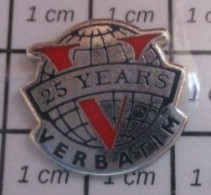 715A  Pin's Pins / Beau Et Rare / INFORMATIQUE / VERBATIM  25 YEARS Par ATC PARIS - Informatica