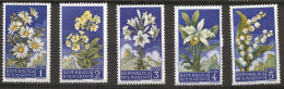 Saint-Marin 1957 N° 427 / 31 Inc ** Fleurs, Marguerite, Primevères, Lys, Orchidées, Muguet, Fête Du Travail, 1er Mai - Neufs