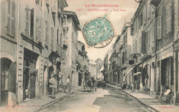 Montréjeau * 1904 * Une Rue Du Village * LARRIVE Chaudronnier * Commerces Magasins Villageois - Montréjeau