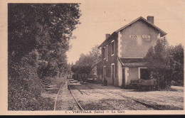 La Gare : Vue Intérieure - Viriville