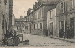 Gourdon * Un Groupe D'énoiseuses à St Siméon , L'hôpital * Rue Métier Femmes * Villageois - Gourdon