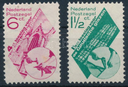 ** Hollandia 1931 Templom Ablakok Helyreállítása Sor Mi 243-244 (Mi EUR 100.-) - Autres & Non Classés