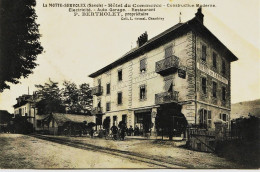 4199  - LA MOTTE SERVOLEX :  HOTEL Du COMMERCE - VOITURE Et ARRET DU TRAM - BERTHOLET Propr.  Grimal - La Motte Servolex