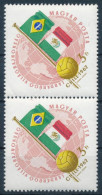 ** 1962 Labdarúgó VB (I.) - Chile 3Ft Függőleges Pár A Sárga Szín Eltolódásával (labda és Brazil Zászló) - Otros & Sin Clasificación