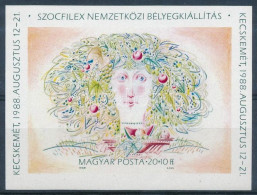 ** 1988 SZOCFILEX Vágott Blokk (ujjlenyomatok / Fingerprints) (4.000) - Otros & Sin Clasificación