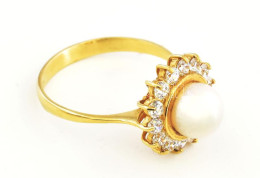 Arany (Au) 14K Gyöngyös-köves Gyűrű, Jelzett, Méret: 58, Bruttó: 3,5 G - Autres & Non Classés