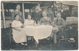 * T2/T3 Előpatak, Valcele; Vendéglő Kertje, Borozó Társaság / Restaurant Garden, Guests Drinking Wine (fl) - Unclassified