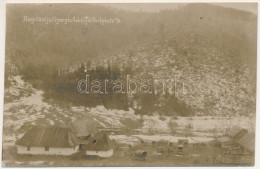 * T3 Hágótő, Hágótőalja, Hagota (Gyergyótölgyes, Tulghes); Parkplatz / Télen / In Winter. Photo (vágott / Cut) - Ohne Zuordnung