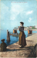 ** T2/T3 Lago Di Garda, Lake Garda; Italian Folklore, Lady With Water Buckets (EK) - Ohne Zuordnung