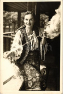 * T2/T3 Rucar (Arges), Fata Torcand Din Rucar-Muscel / Mädchen Beim Spinnen / Romanian Folklore. Foto Orig. J. Fischer 1 - Sin Clasificación