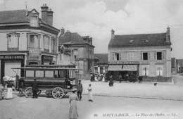 HAUT-SAMOIS - La Place Des Halles - Boulangerie Viennoise - Café-Restaurant De La Place Des Halles - Trolley Automobile - Samois