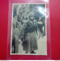 PHOTO MILITARIA WW2 SOLDAT ALLEMAND FEMME - Guerra, Militares