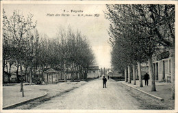 Feyzin Canton Saint-Fons Place Des Razes Rhône 69320 N°2 Cpa Voyagée En 1911 B.Etat - Feyzin