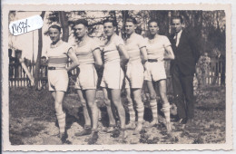 CARTE-PHOTO- JEUNES SPORTIFS - A Identifier