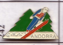 G242 Pin's Spain España Espagne Andorre Andorra Ski Saut Tremplin Achat Immédiat - Sports D'hiver