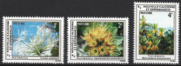 NOUVELLE-CALEDONIE 469 à 71 * Côte 0.90 € - Unused Stamps