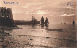 FRANCE - Boulogne Sur Mer - Vue Sur Les Deux Jetées - Effet De Nuit - Carte Postale Ancienne - Boulogne Sur Mer