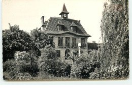 LES CLAYES-SOUS-BOIS - La Mairie Et Ses Jardins - Les Clayes Sous Bois