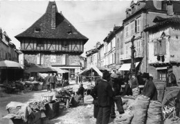 46-SAINT-CERE- PLACE DU MERCADIAL - Saint-Céré