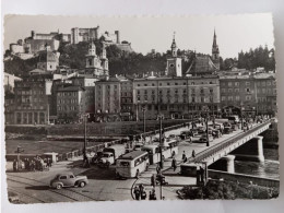 Salzburg, Staatsbrücke, Bus Mit Anhänger, LKW, Autos U.v.a., 1955 - Salzburg Stadt