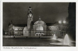 Pf. WIESBADEN. Hauptbahnhof (Nachtaufnahme) - Wiesbaden