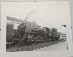 Photographie D'une Locomotive Mise Sous Cadre De Verre - Train à Vapeur - Dim: 26/30cm - Treni